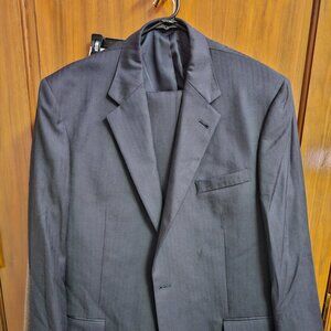 Jos A Bank Navy Herringbone Suit 44L